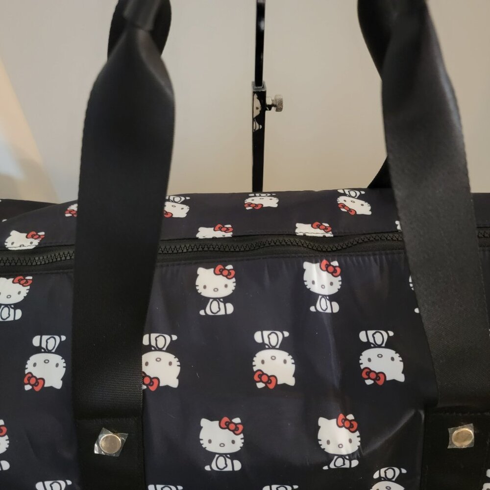 Hello Kitty Duffle Bag Sanrio Navy Weekender Travel Gym Overnight Bag New - Picture 8 of 10